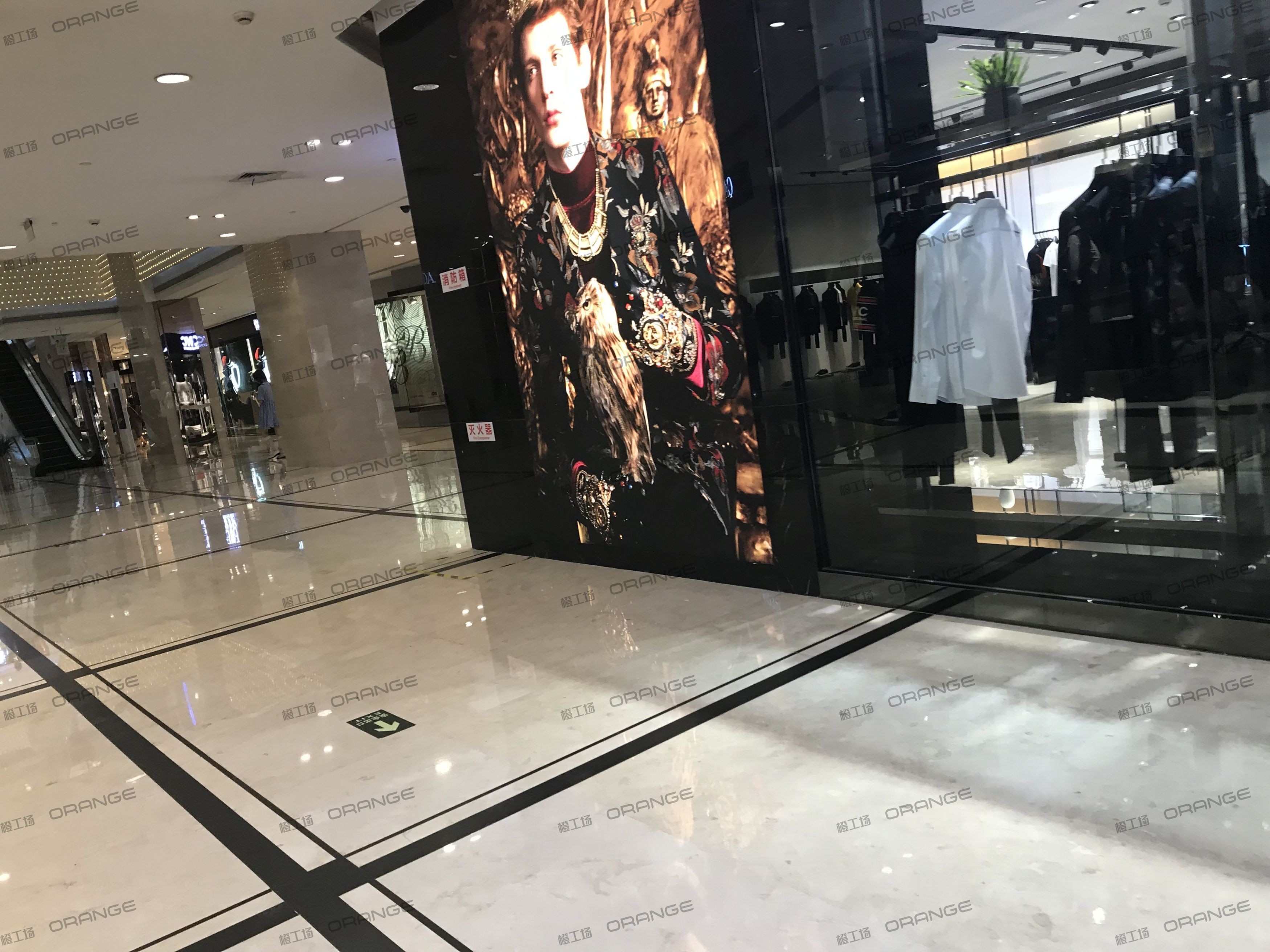 宁波天一国际购物中心-室内一层西二门内4