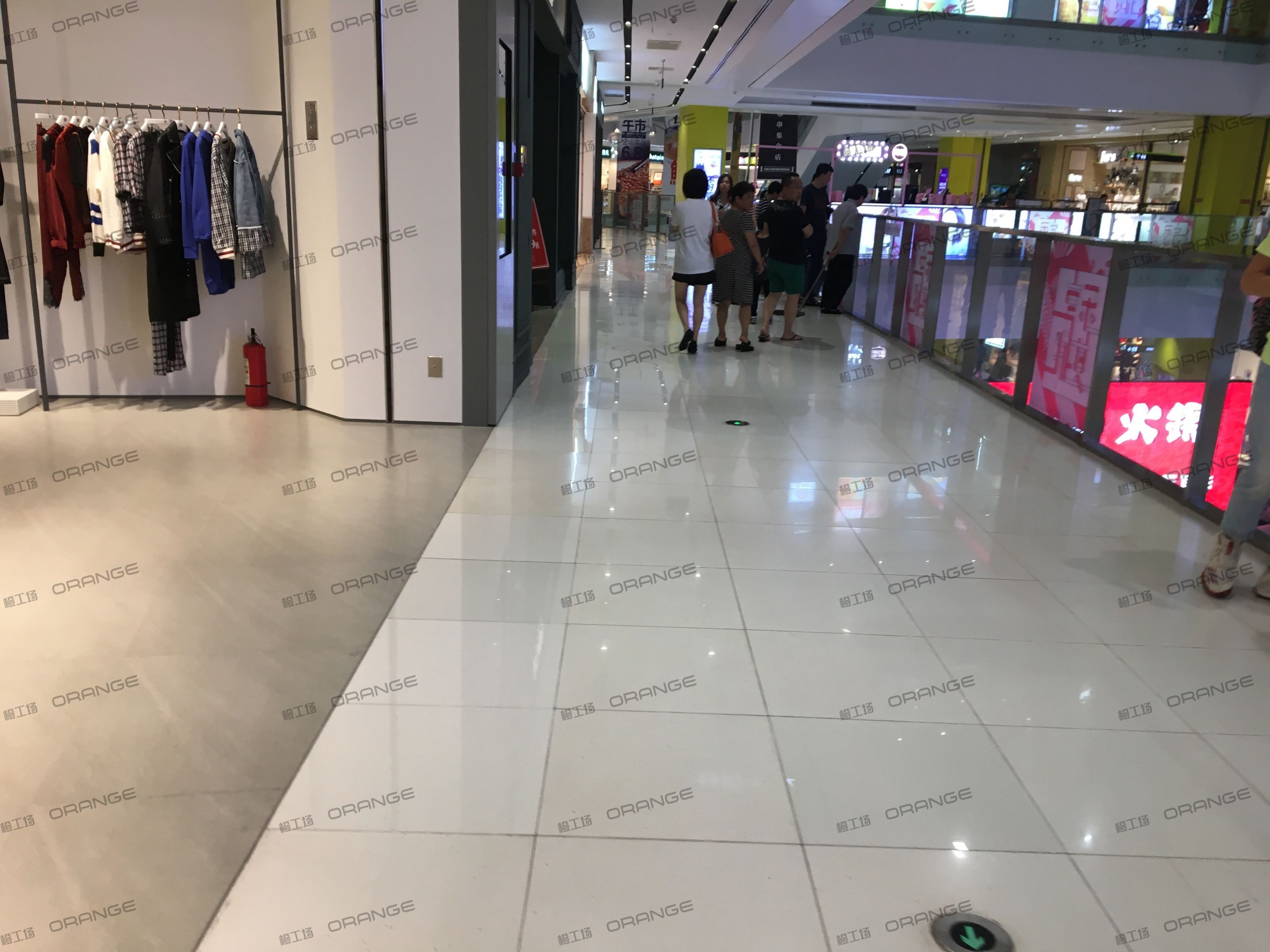 宁波来福士广场-室内二层东侧环廊西b4