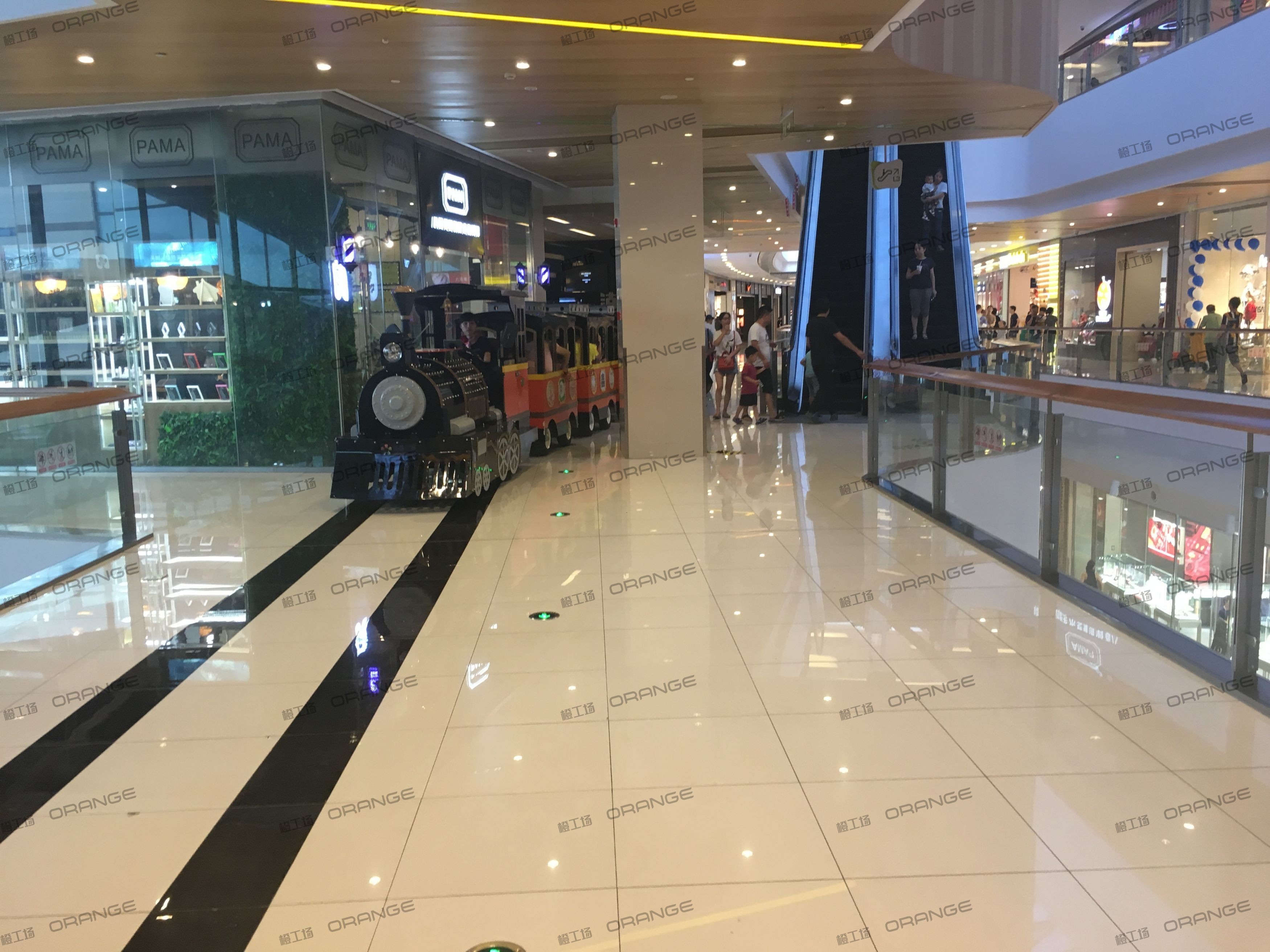 宁波高鑫广场-室内二层西南环廊西3