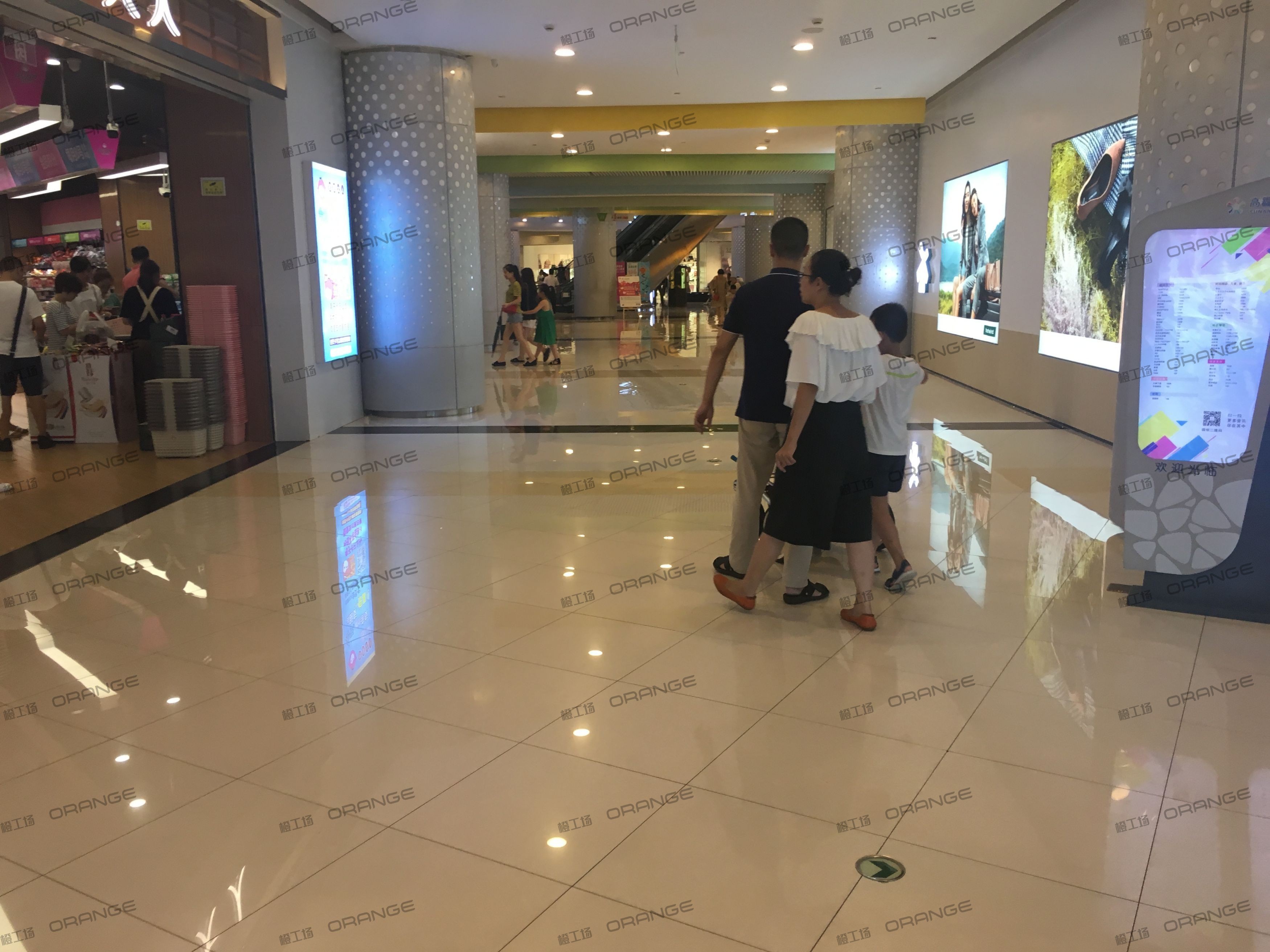 宁波高鑫广场-室内一层东南门内走廊A1