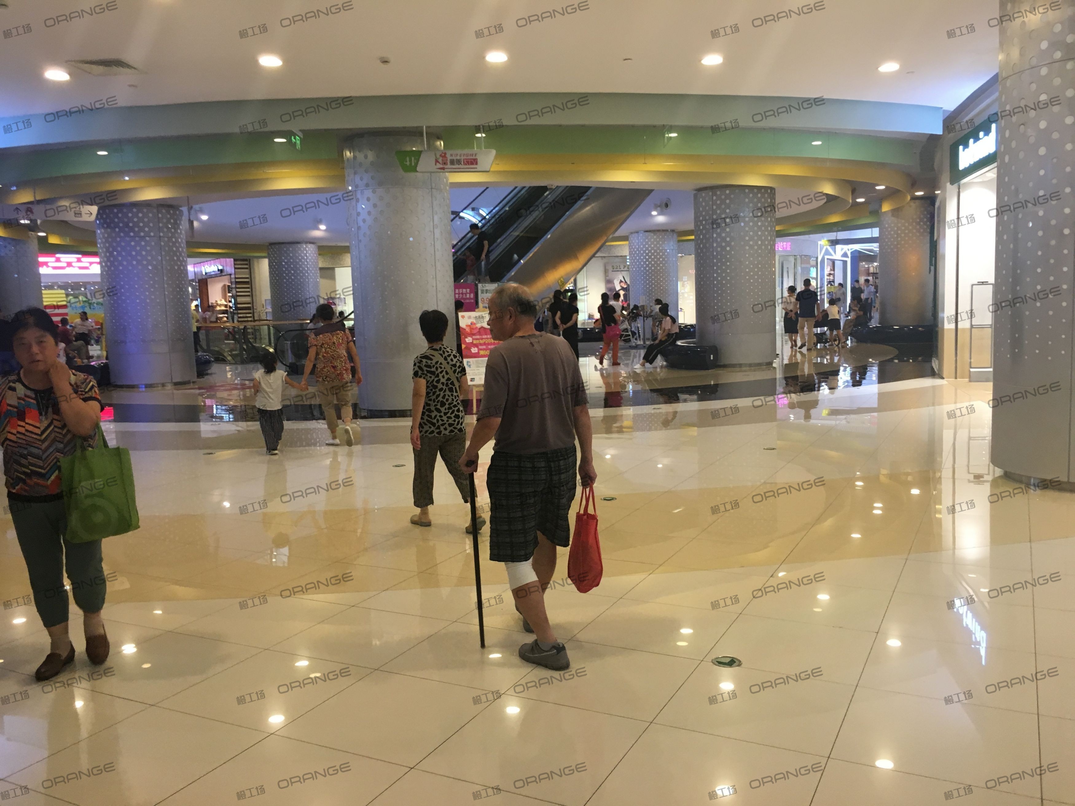 宁波高鑫广场-室内一层东南门内走廊C4