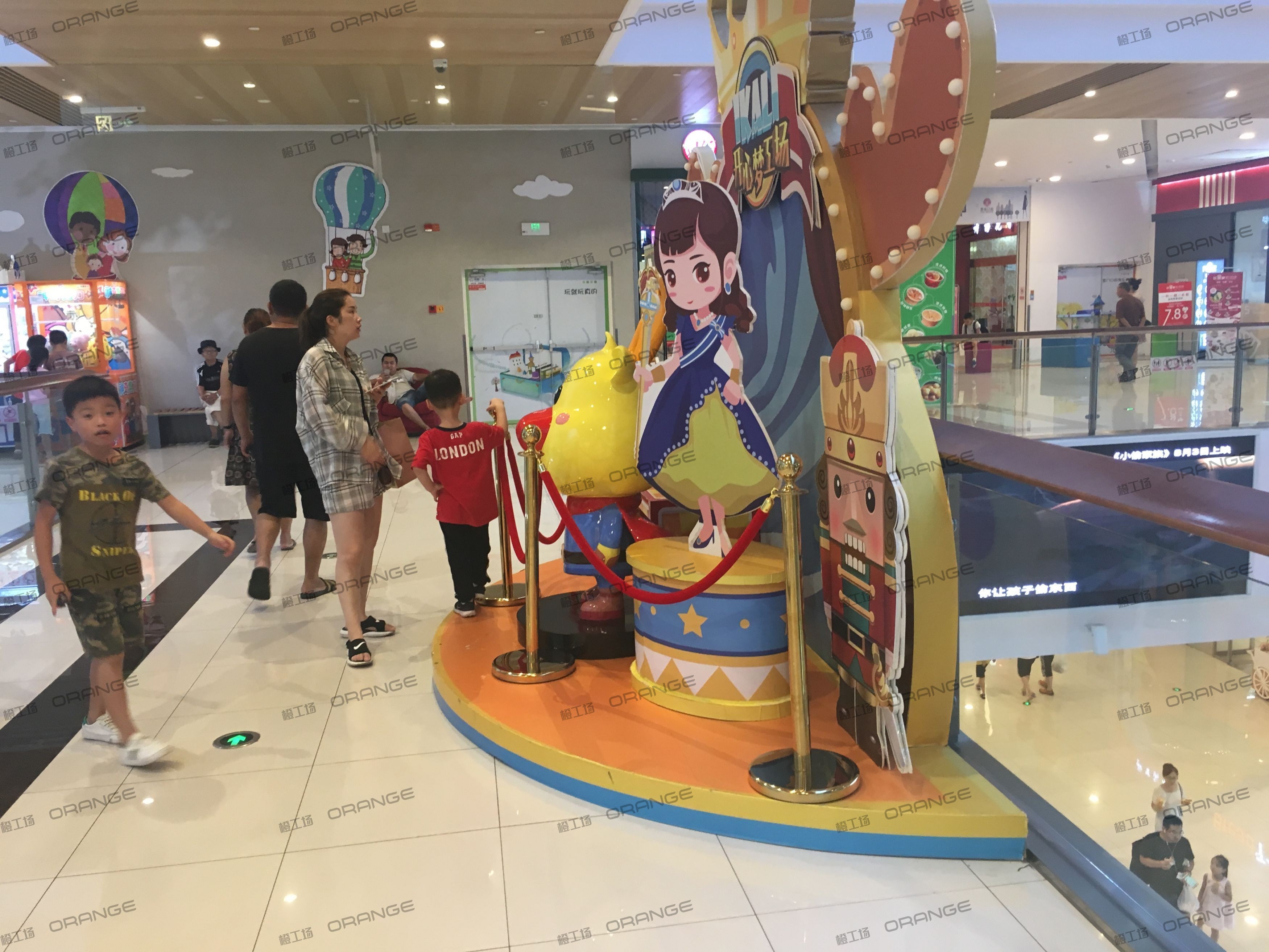 宁波高鑫广场-室内二层西南环廊东1