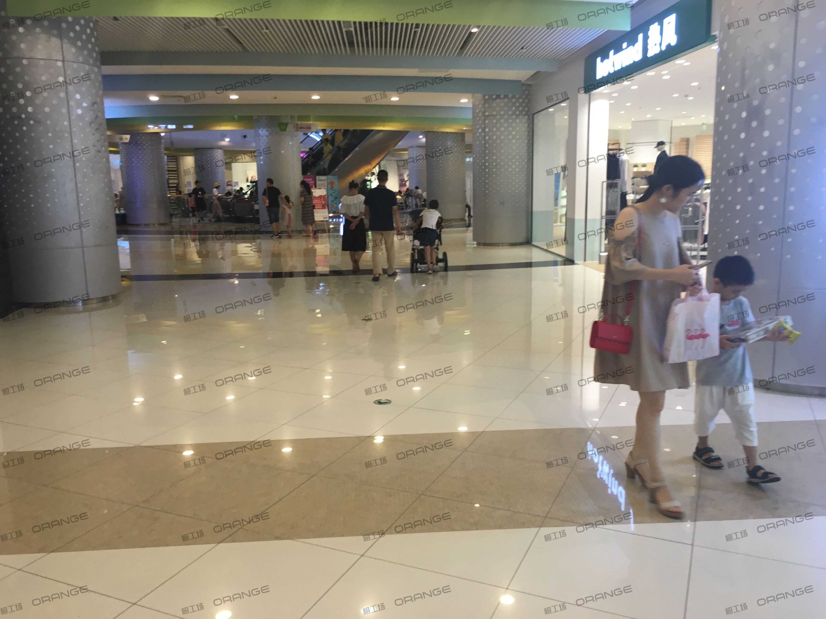 宁波高鑫广场-室内一层东南门内走廊B4