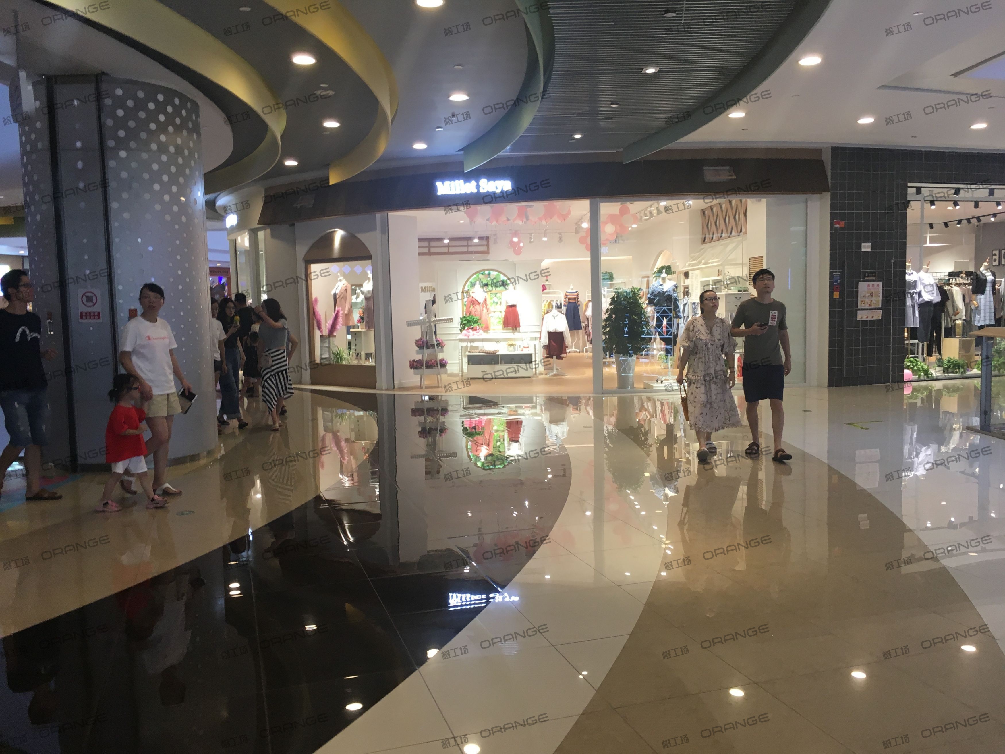 宁波高鑫广场-室内二层东南环廊北2