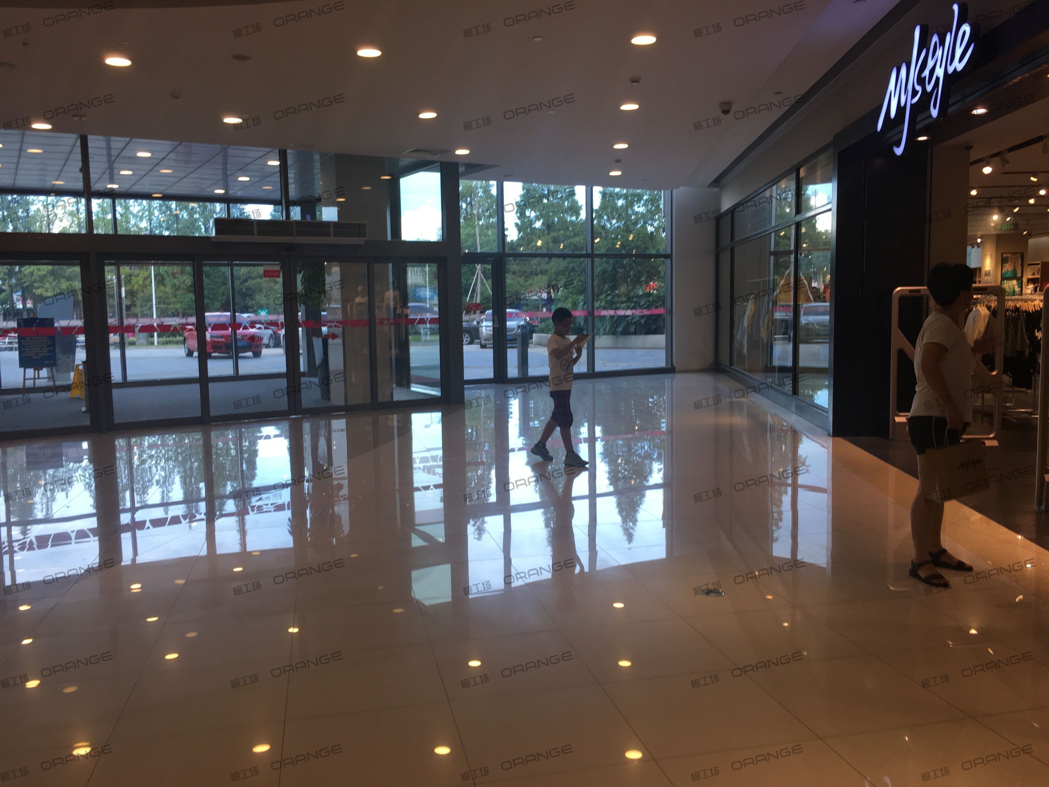 宁波高鑫广场-室内一层东北门内2