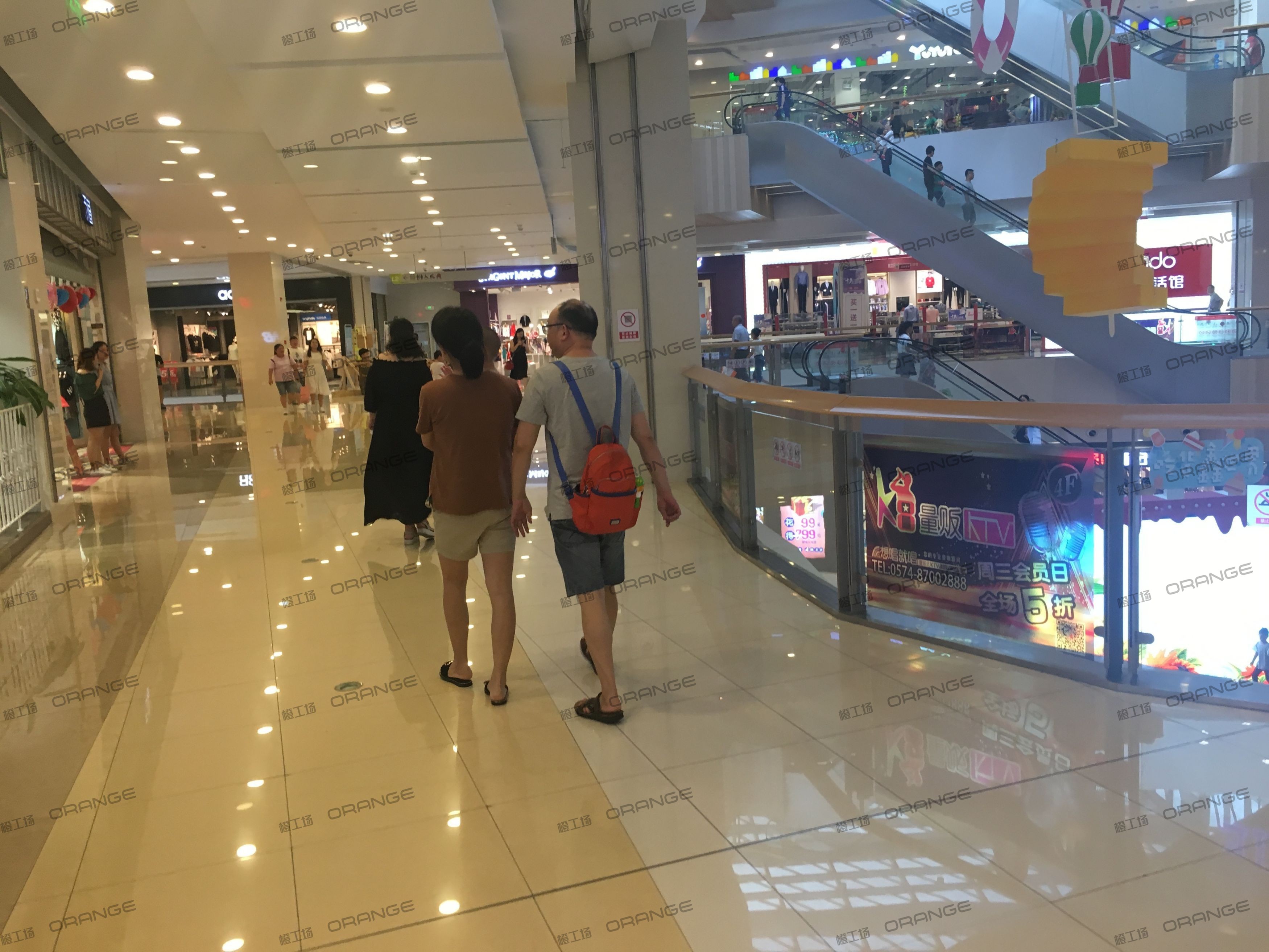 宁波高鑫广场-室内二层西北环廊西3