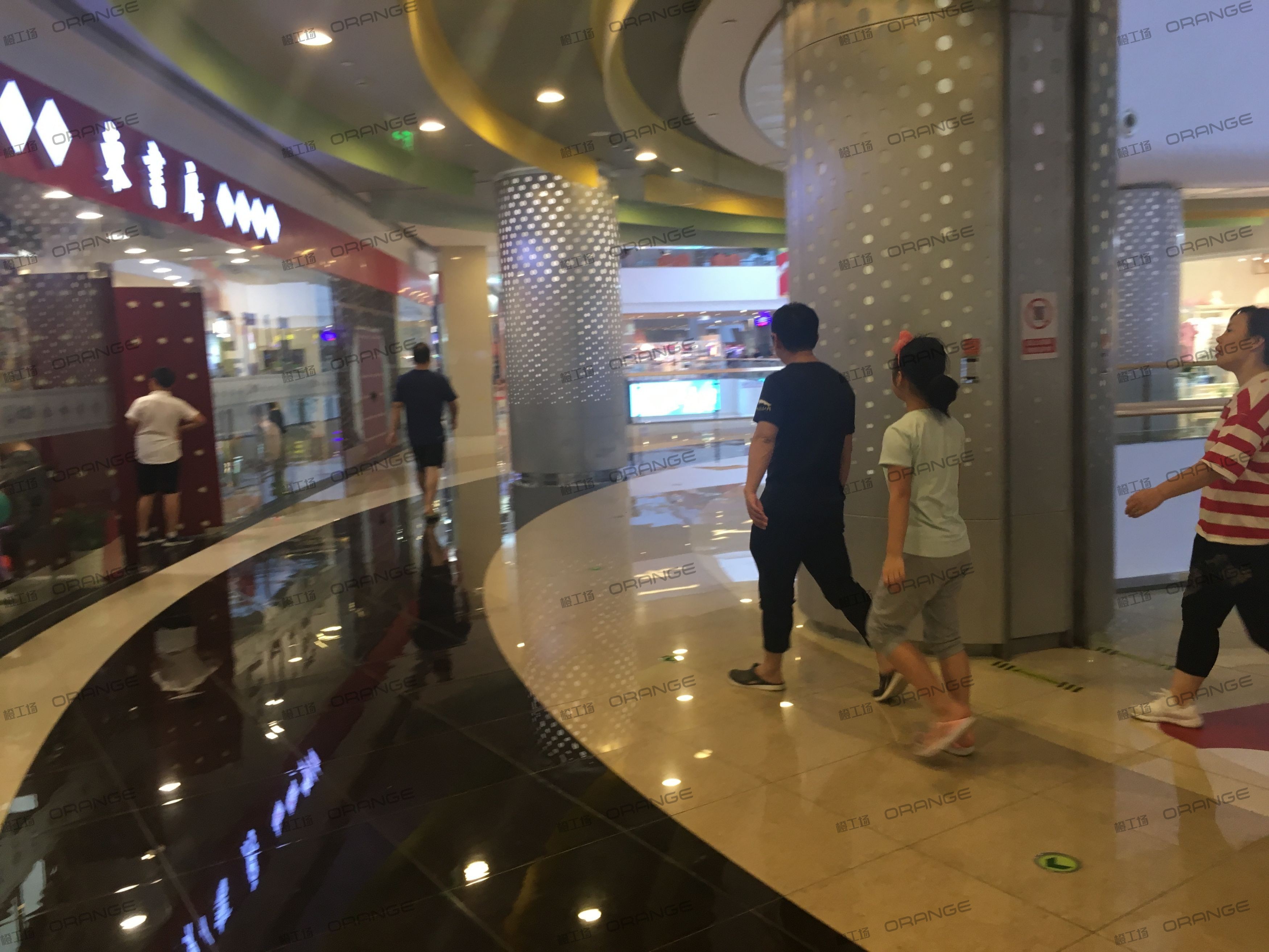 宁波高鑫广场-室内二层东南环廊南1