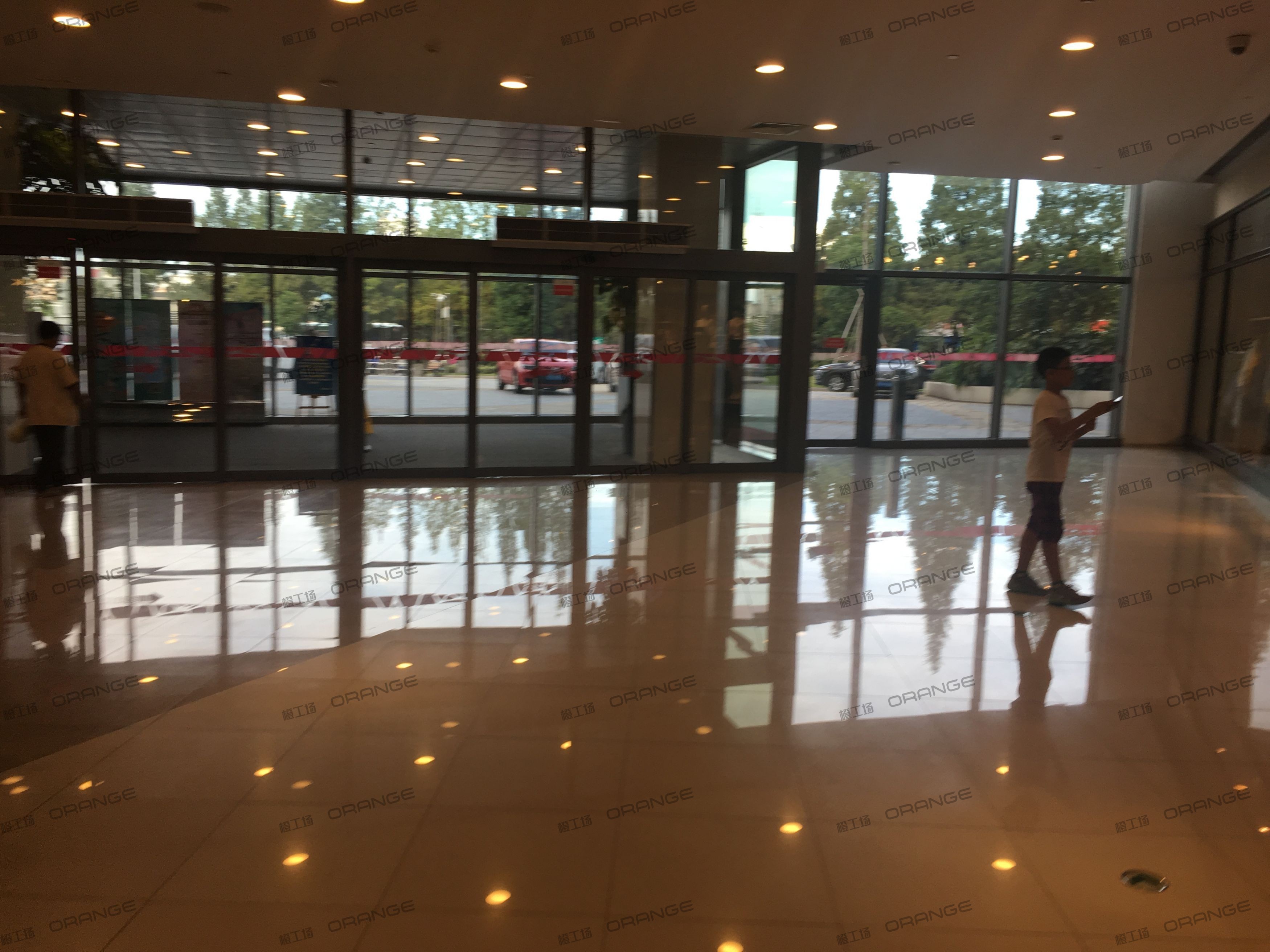 宁波高鑫广场-室内一层东北门内3