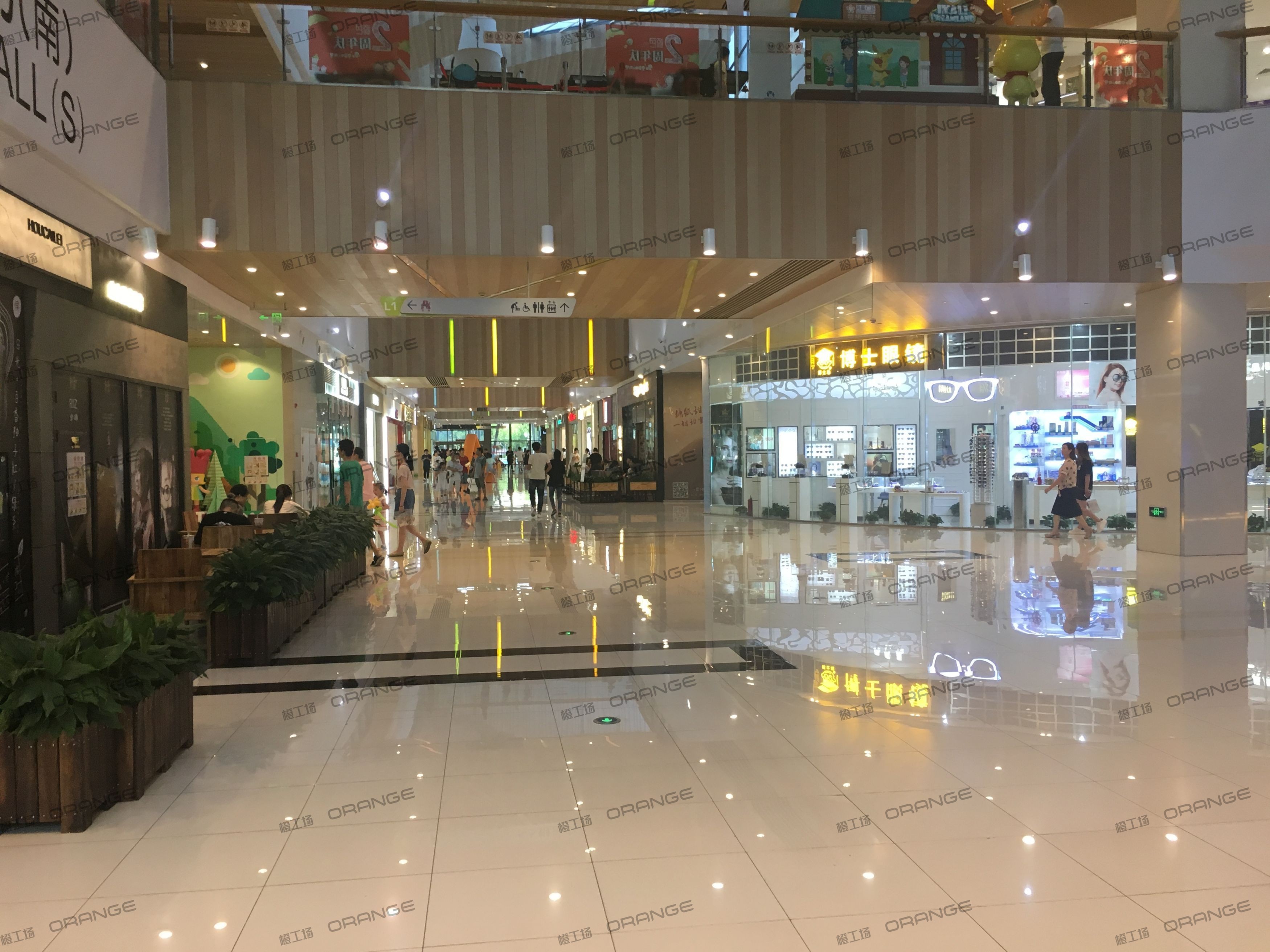 宁波高鑫广场-室内一层木广场南2