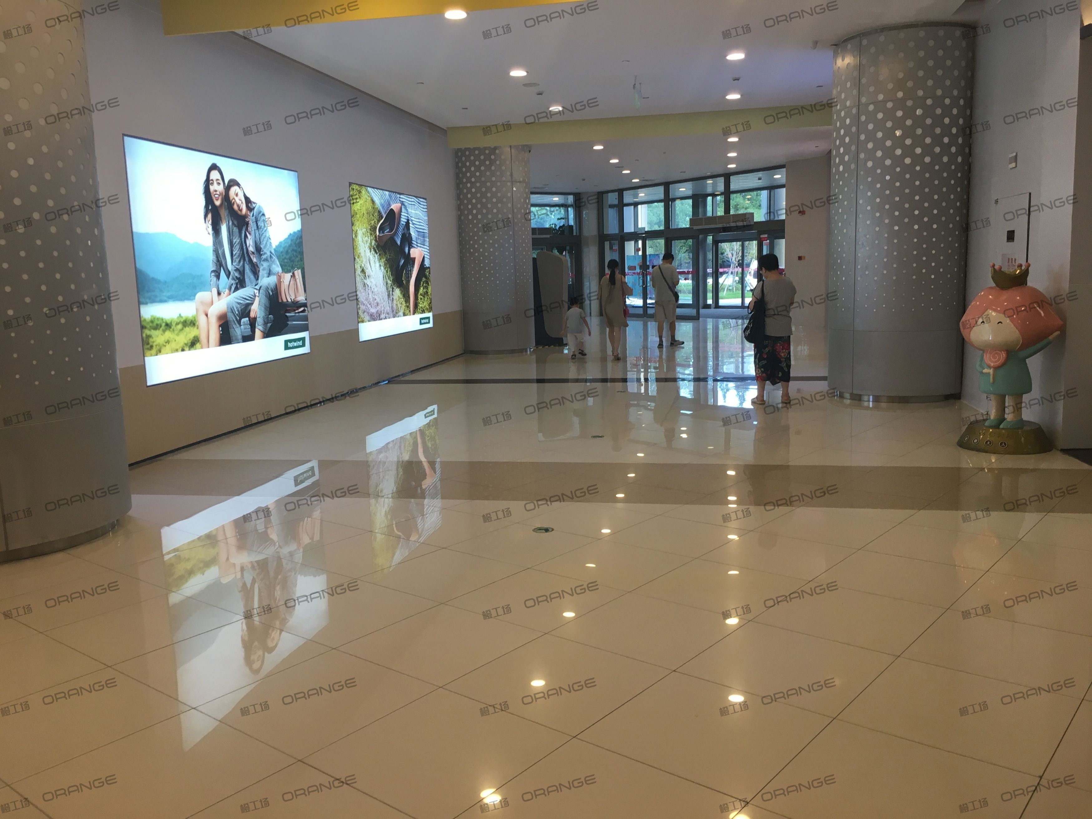 宁波高鑫广场-室内一层东南门内走廊B1