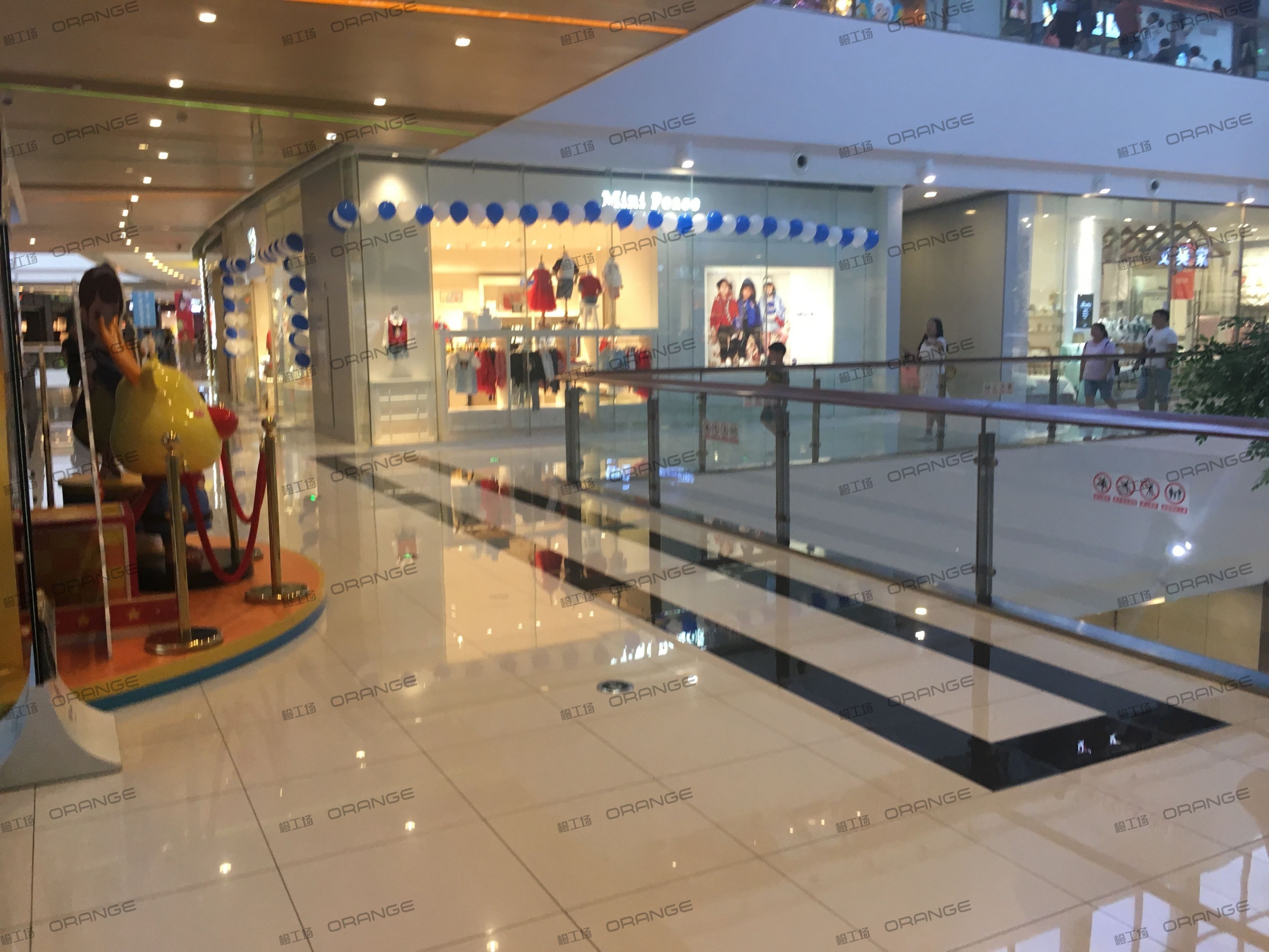 宁波高鑫广场-室内二层西南环廊东3